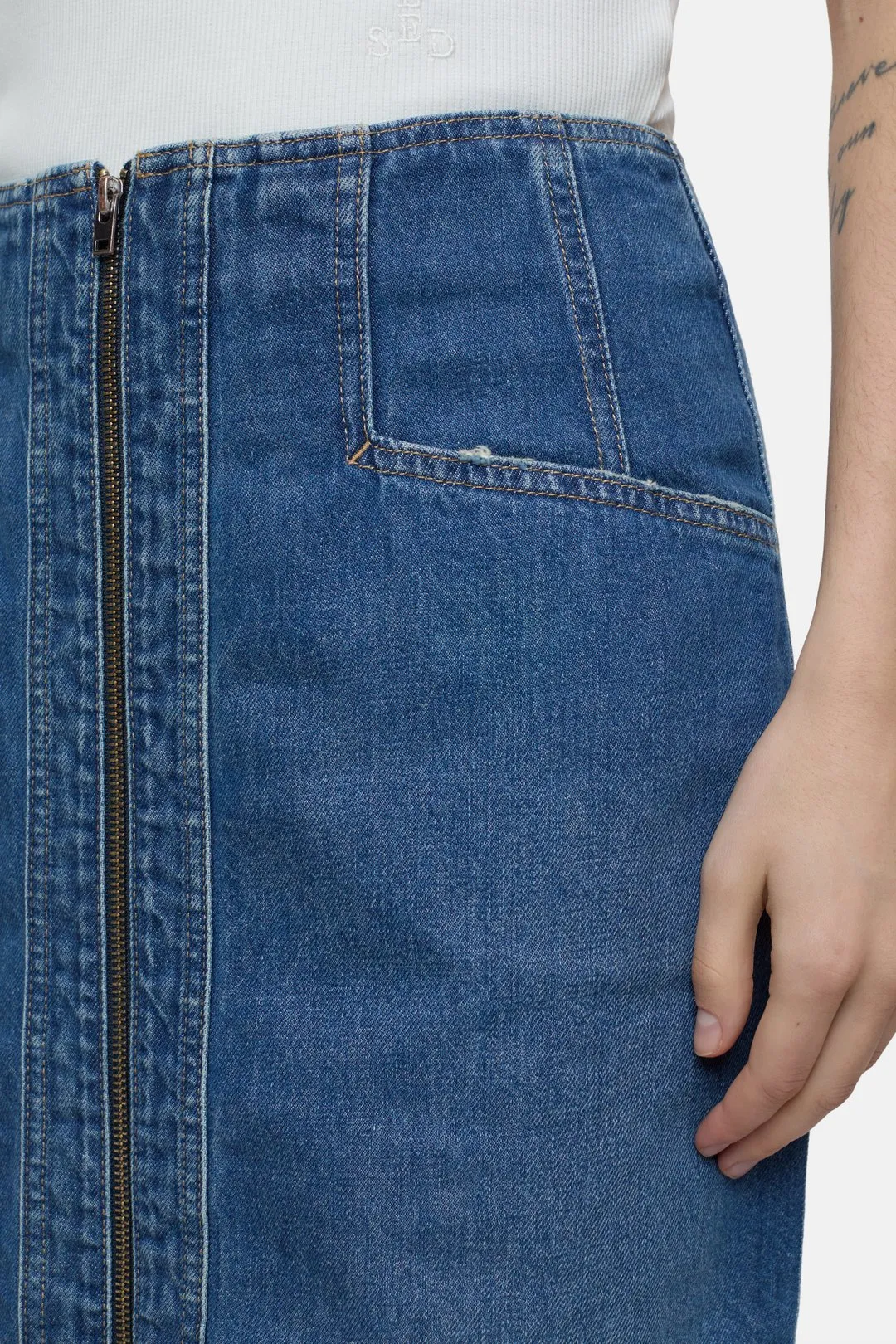 CLOSED WOMENS DENIM PENCIL SKIRT - MID BLUE