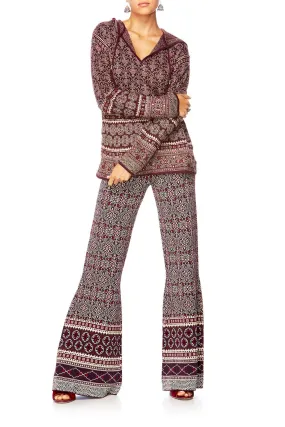 HOODED JUMPER WITH TASSLE MAPPED OUT