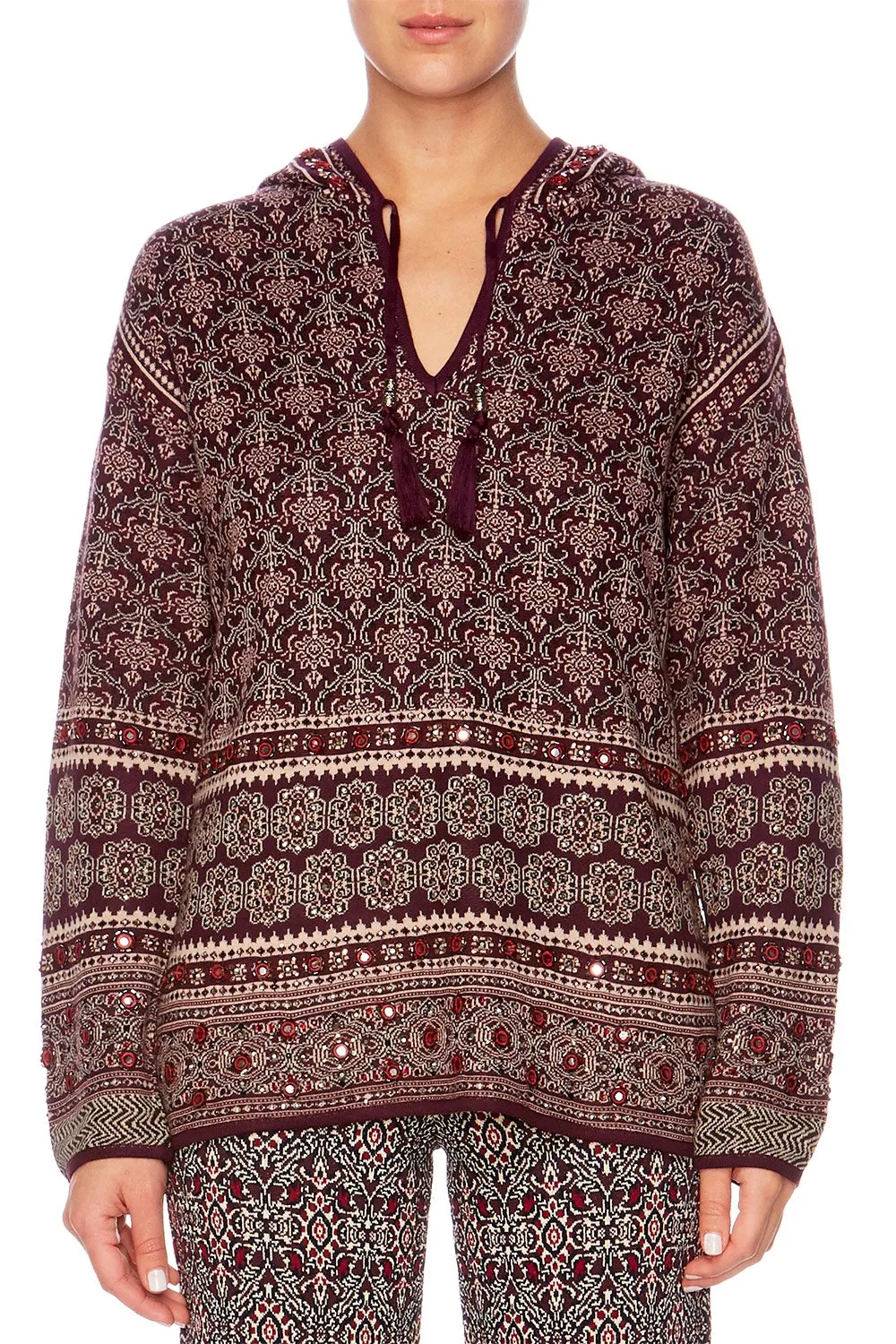 HOODED JUMPER WITH TASSLE MAPPED OUT